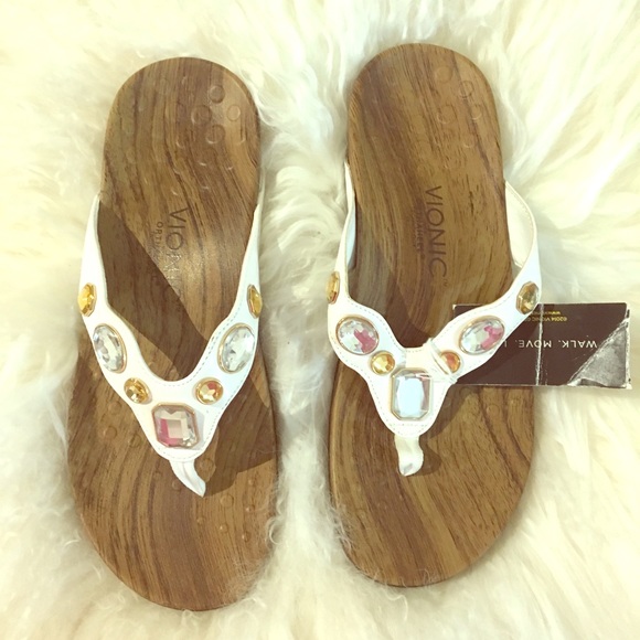 vionic eve sandals